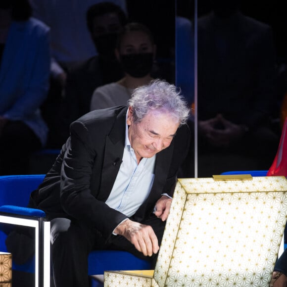 Exclusif - Pierre Perret - Enregistrement de l'émission "La boîte à Secrets 9" à Paris, qui sera diffusée le 9 septembre sur France 3. © Tiziano Da Silva / Bestimage