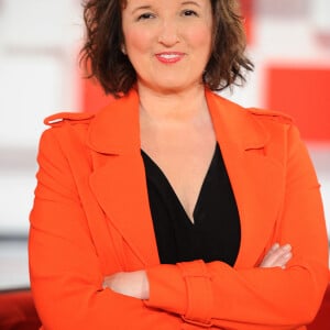 Anne Roumanoff - Enregistrement de l'émission 'Vivement Dimanche' au studio Gabriel le 15 mai 2020 © Guillaume Gaffiot / Bestimage