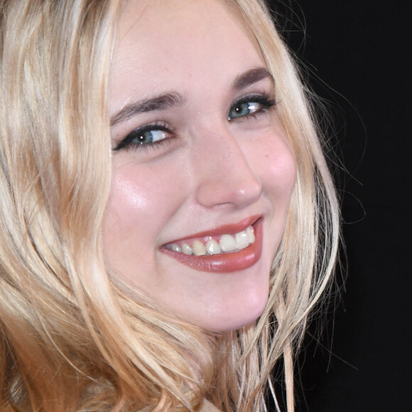 Chloe Jouannet 28 eme Festival international du film fantastique de Gérardmer Photocall du jury courts métrages le 30 janvier 2021