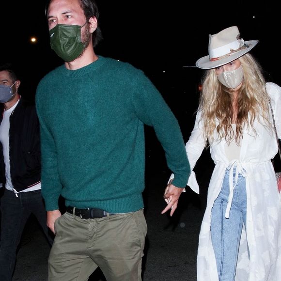 Kate Hudson et son compagnon Danny Fujikawa - Arrivée des people à la soirée de lancement de la nouvelle marque de tequila de Kendall Jenner 818 au restaurant "The Nice Guy" à Los Angeles le 21 mai 2021.