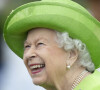 La reine Elisabeth II d'Angleterre assiste à la Cup Final du Guards Polo Club, de la parade et de la présentation du British Driving Society à Windsor
