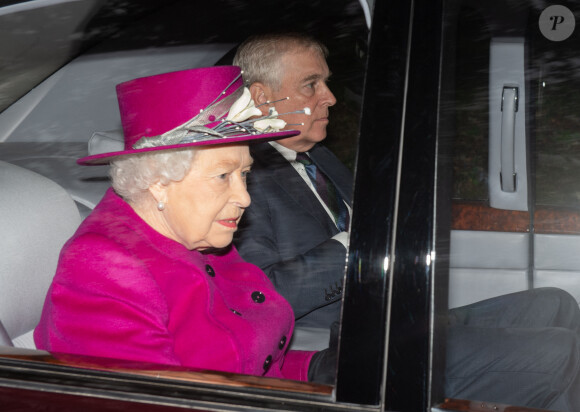 Le prince Andrew, duc d'York, arrive, pour la deuxième cet été, avec la reine Elisabeth II d'Angleterre, à la résidence de Balmoral. Le 15 septembre 2019 