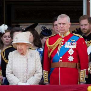 Camilla Parker Bowles, duchesse de Cornouailles, le prince Charles, prince de Galles, la reine Elisabeth II d'Angleterre, le prince Andrew, duc d'York, le prince Harry, duc de Sussex, et Meghan Markle, duchesse de Sussex - La famille royale au balcon du palais de Buckingham lors de la parade Trooping the Colour, célébrant le 93ème anniversaire de la reine Elisabeth II, Londres.