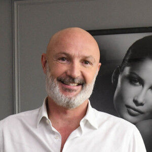 Exclusif - Frank Leboeuf lors du match de football France Hongrie depuis la suite Harcourt du Fouquet's Barrière à Paris le 19 juin 2021. © Coadic Guirec / Bestimage 