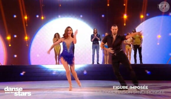 Lucie Lucas et Anthony Colette lors de l'épreuve de la figure imposée, durant le premier prime de "Danse avec les stars 2021", le 17 septembre, sur TF1