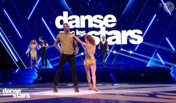 Moussa Niang et Coralie Licata lors de l'épreuve du face à face, "Danse avec les stars 2021", le 17 septembre, sur TF1