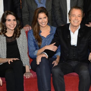 Michel Leeb, sa femme Beatrice, et leurs enfants Elsa, Fanny et Tom - Enregistrement de l'émission "Vivement Dimanche" à Paris. L'émission sera diffusée le 11 janvier 2015. 