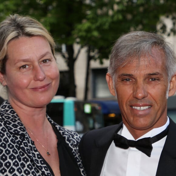 Paul Belmondo et sa femme Luana arrivent à la 9ème édition du "Global Gift Gala" à l'hôtel Four Seasons George V à Paris, le 25 avril 2018. © Denis Guignebourg/Bestimage 