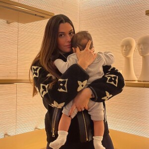 Coralie Porrovechio, ex-candidate de télé-réalité vue dans "Secret Story", est désormais heureuse avec son compagnon Boubacar Kamara qui est également le père de son fils Leeroy et de leur futur bébé.