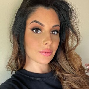 Coralie Porrovechio, ex-candidate de télé-réalité vue dans "Secret Story", est désormais heureuse avec son compagnon Boubacar Kamara qui est également le père de son fils Leeroy et de leur futur bébé.