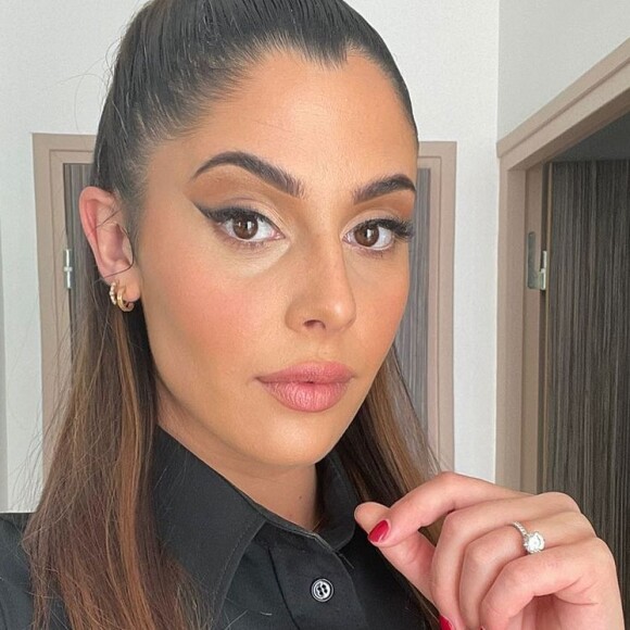 Coralie Porrovechio, ex-candidate de télé-réalité vue dans "Secret Story", est désormais heureuse avec son compagnon Boubacar Kamara qui est également le père de son fils Leeroy et de leur futur bébé.