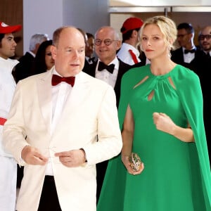 Le prince Albert II et la princesse Charlène de Monaco au 71 ème gala de la Croix-Rouge Monégasque à Monaco. © Dominique Jacovides/Bestimage