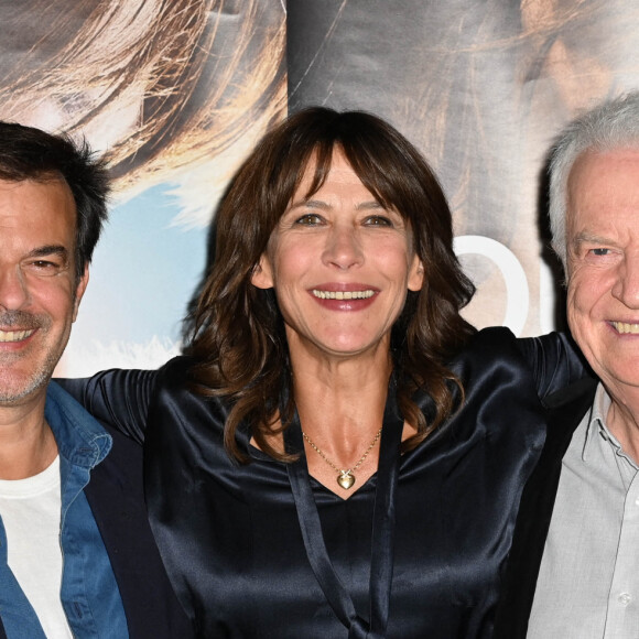 François Ozon, Sophie Marceau et André Dussollier - Photocall du film "Tout s'est bien passé" au restaurant Baltard au Louvre à Paris le 21 septembre 2021. © Coadic Guirec/Bestimage