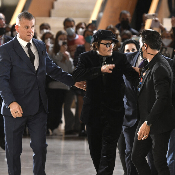 Johnny Depp reçoit un Donostia award sur la scène du 69ème festival international du film de San Sebastian (Saint Sebastien) le 22 septembre 2021 © Future-Image via ZUMA Press / Bestimage