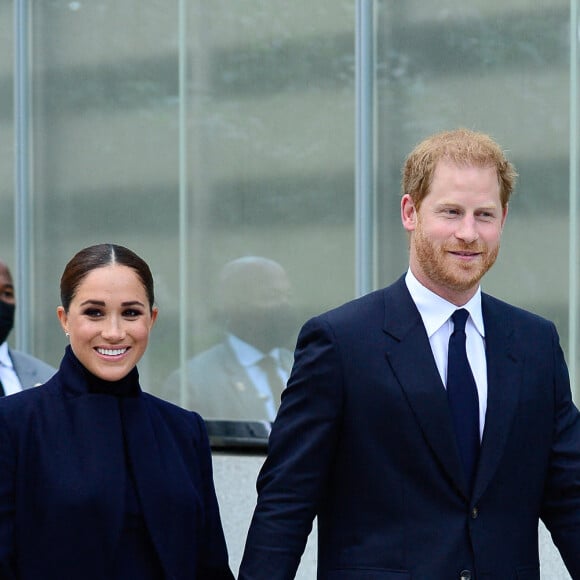 Le prince Harry et sa femme Meghan Markle visitent le One World Trade Center à New York, le 23 septembre 2021.