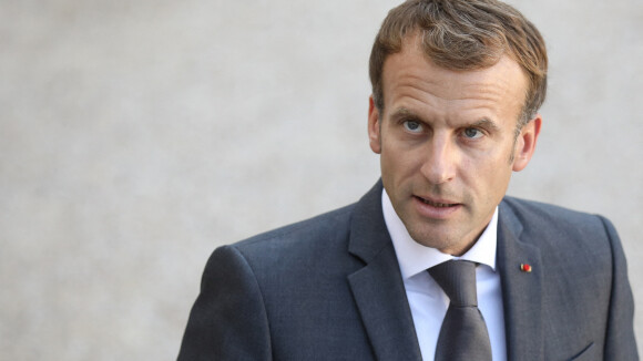 Emmanuel Macron visé par un projectile : incident à Lyon !