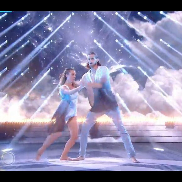 Inès Vandamme et Jean-Baptiste Maunier lors du premier prime de "Danse avec les stars 2021", le 17 septembre, sur TF1