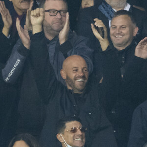 Saïd Taghmaoui, Franck Gastambide - People assistent à la victoire du PSG (2) face à Manchester City (0) lors de la deuxième journée de la Ligue des champions au Parc des Princes à Paris le 28 septembre 2021. © Cyril Moreau/Bestimage