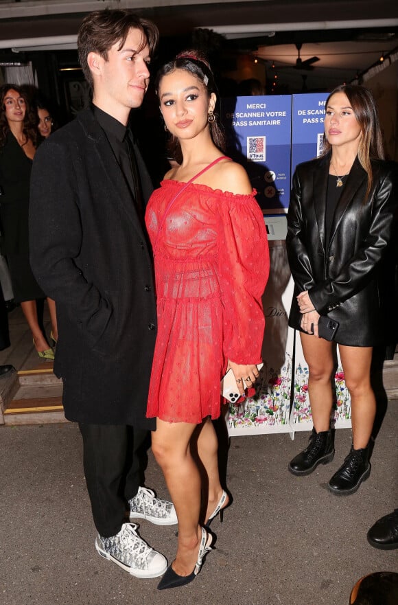 Lena Situations et son petit ami Seb La Frite à la soirée Miss Dior au restaurant L'Avenue, en marge de la Fashion Week prêt-à-porter printemps-été 2022. Paris, le 28 septembre 2021. © Panoramic / Bestimage