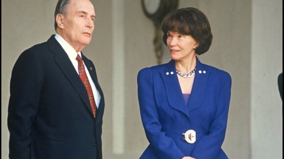 François Mitterrand avec une femme de 50 ans sa cadette : quand Danielle fait irruption...