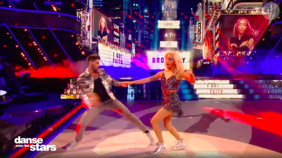 Bilal Hassani et Jordan Mouillerac dans "Danse avec les stars 2021" sur TF1. 