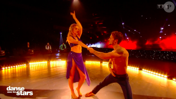 Aurélie Pons et Adrien Caby dans "Danse avec les stars 2021" sur TF1. 