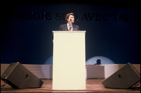 Bernard Tapie tête de liste du part Radical aux élections régionales à Marseilles en 1992
