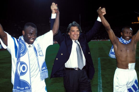 Bernard Tapie avec Basile Boli lors de la Champions League 92-93 et du match Milan AC/OM