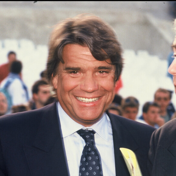 Bernard Tapie et Charles Bietry au stade Vélodrome à Marseille en 1992.