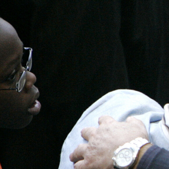 Archive - Bernard Tapie et Basile Boli. © Panoramic/Bestimage