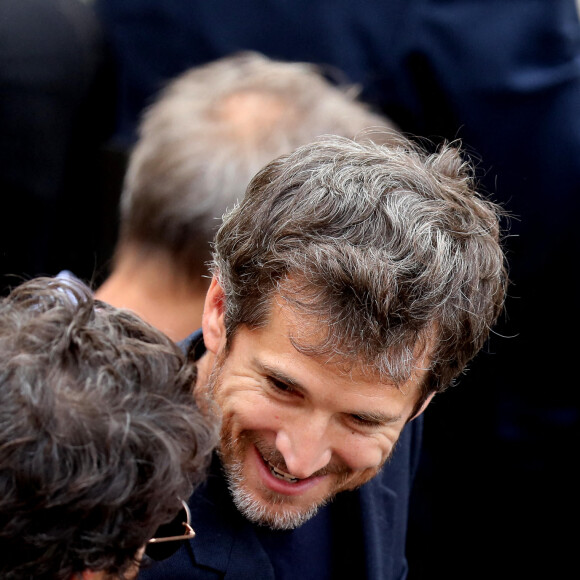 Guillaume Canet et Patrick Bruel - Cérémonie d'hommage national à Jean-Paul Belmondo à l'Hôtel des Invalides à Paris, le 9 septembre 2021. © Dominique Jacovides/Bestimage
