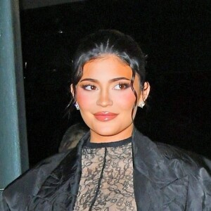Kylie Jenner, enceinte, arrive à la soirée d'anniversaire de Fai Khadra au restaurant "Lucali" à New York, le 9 septembre 2021.