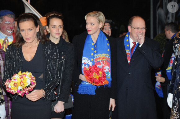Le prince Albert de Monaco, la princesse Charlene de Monaco, la princesse Stephanie de Monaco, Pauline Ducruet - Ceremonie de cloture du 37eme festival international du cirque de Monte-Carlo a Monaco le 22 Janvier 2013.