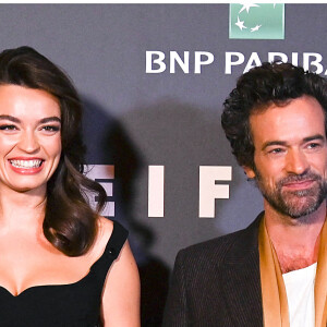 Emma Mackey et Romain Duris - Avant-première du film "Eiffel" au Grand Rex à Paris le 10 octobre 2021 © Coadic Guirec / Bestimage