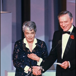 Yves Montand et Simone Signoret lors de la cérémonie des César en 1985.