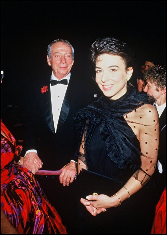 Yves Montand et sa femme Carole Amiel au Festival de Cannes en 1987.