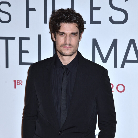 Louis Garrel à la première du film "Les filles du Docteur March" au cinéma Gaumont-Marignan à Paris, le 12 décembre 2019. © Giancarlo Gorassini/Bestimage 