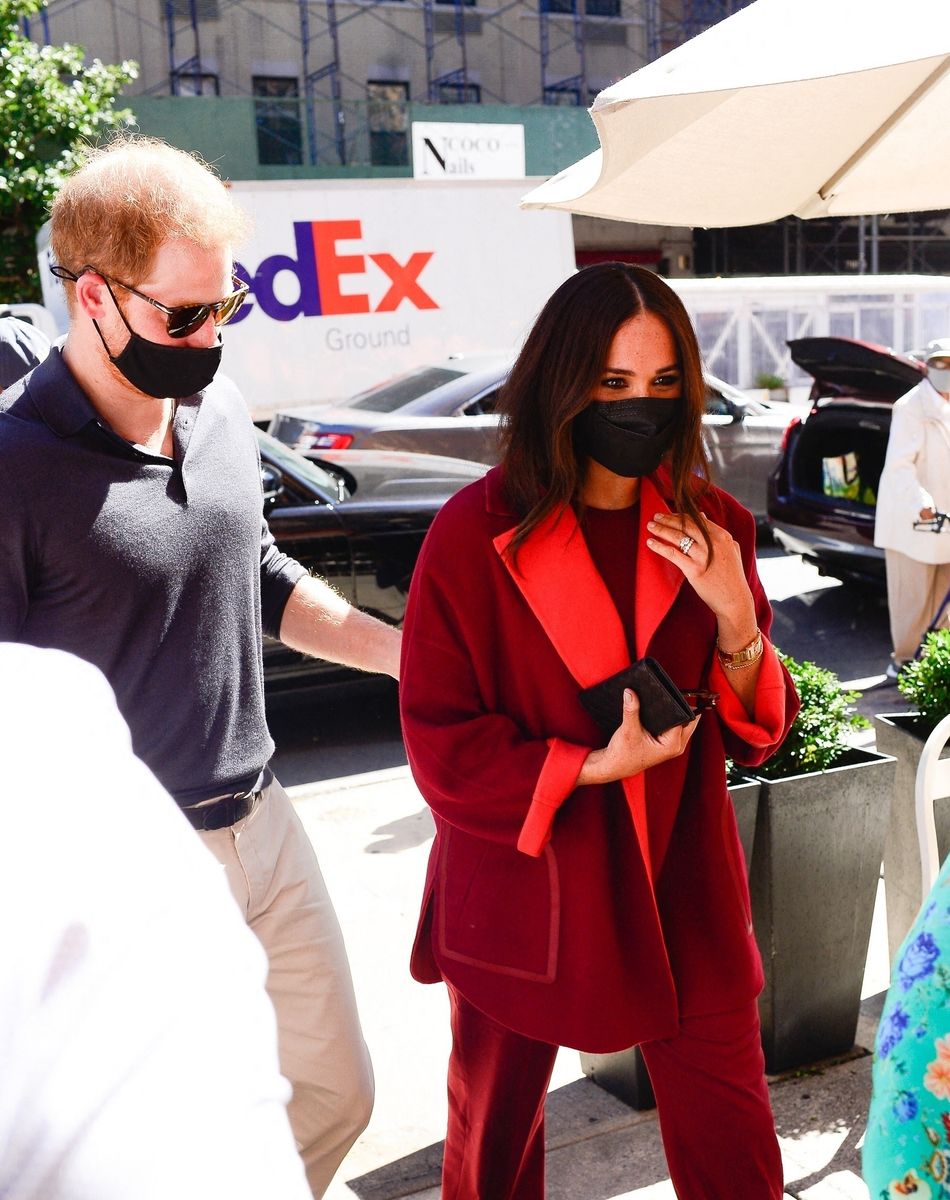 Le prince Harry, duc de Sussex, et sa femme Meghan Markle arrivent au restaurant Melba's à New York City, New York, Etats-Unis, le 24 septembre 2021.