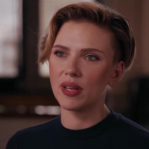 Scarlett Johansson émue aux larmes dans l'émission "Finding Your Roots". Los Angeles. Le 15 juillet 2021.