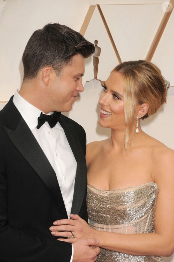 Scarlett Johansson et son fiancé Colin Jost - 92e cérémonie des Oscars au Hollywood and Highland à Los Angeles.