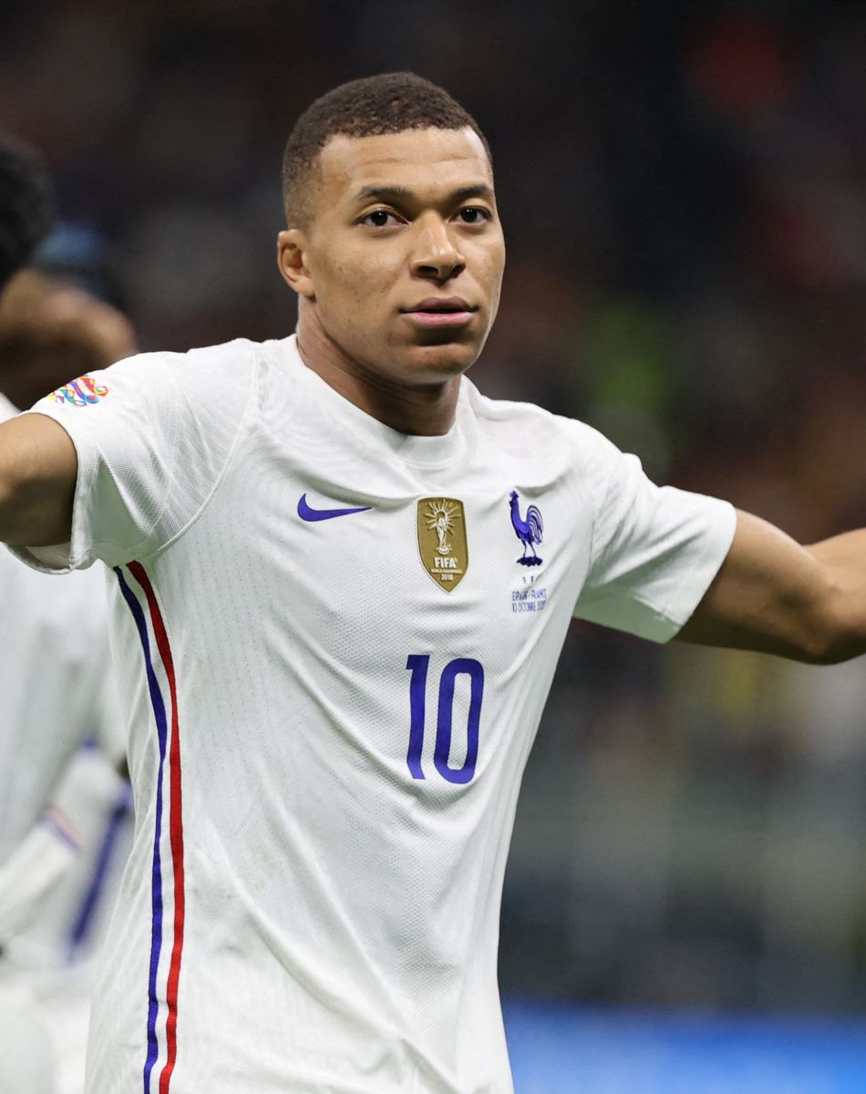 Kylian Mbappé - Football: La France remporte la coupe de la Ligue des Nations en battant l'Espagne 2 buts à 1 à Milan le 10 octobre 2021.