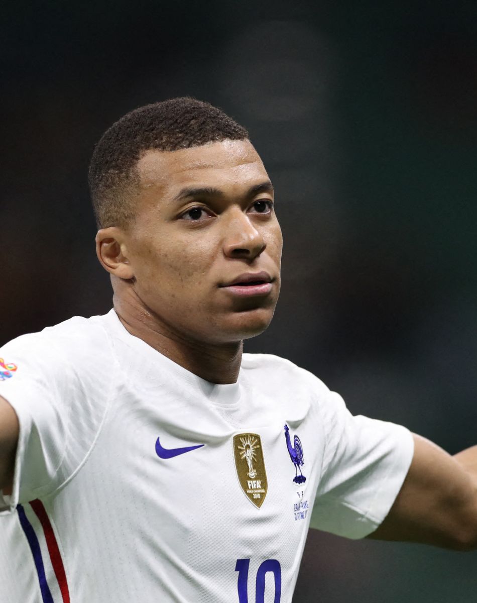 Kylian Mbappé - Football: La France remporte la coupe de la Ligue des Nations en battant l'Espagne 2 buts à 1 à Milan le 10 octobre 2021.