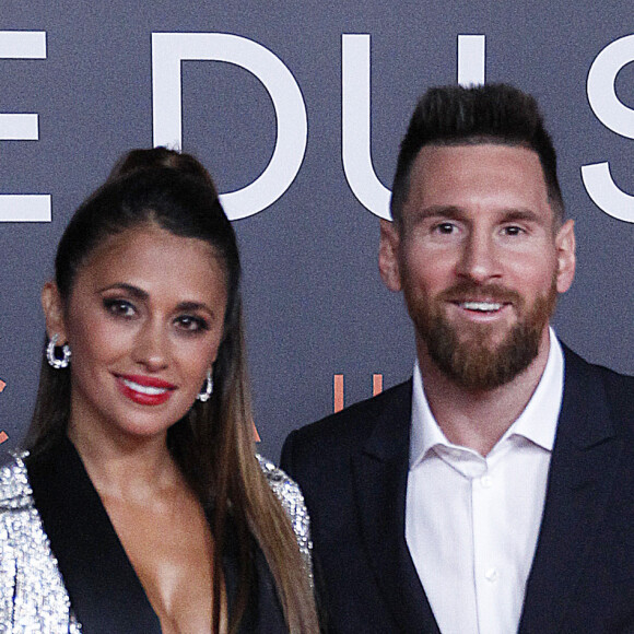 Lionel Leo Messi et sa femme Antonella Roccuzzo à la première du spectacle "Messi X Cirque du Soleil" à Barcelone, le 10 octobre 2019.