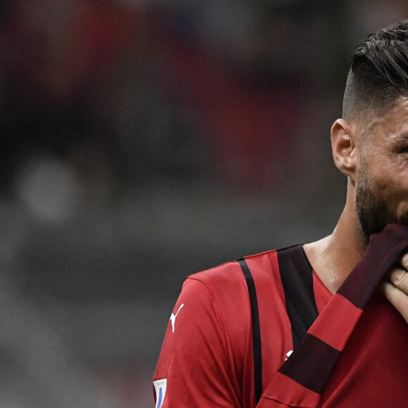 Olivier Giroud - Olivier Giroud marque un doublé lors de son premier match au Milan AC contre Cagliari (4-1) tandis que l'ancien gardien de but du Losc, Mike Maignan a bien défendu la cage de son nouveau club. Milan. Le 29 août 2021.