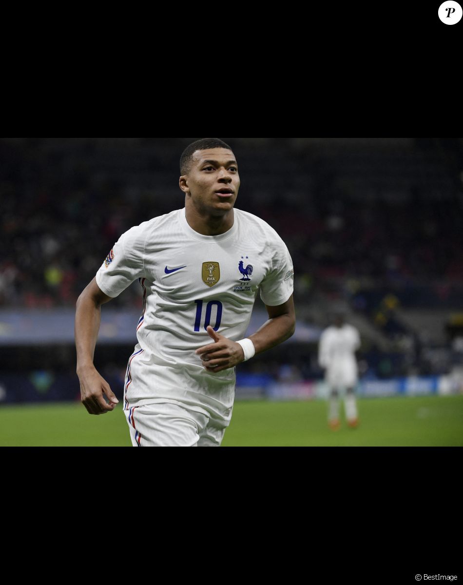 Kylian Mbappé - Football: La France remporte la coupe de la Ligue des Nations en battant l'Espagne 2 buts à 1 à Milan le 10 octobre 2021. © Inside/Panoramic/Bestimage