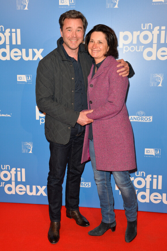 Guillaume de Tonquédec et sa femme Christèle à l'avant-première du film "Un profil pour deux" au cinéma UGC Normandie à Paris. © Coadic Guirec/Bestimage 