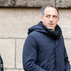 Léa Salamé et son compagnon Raphaël Glucksmann - Obsèques de Sébastien Demorand à la Coupole du crématorium du cimetière du Père-Lachaise à Paris, France, le 31 janvier 2020. 