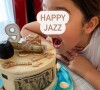 Valérie Bègue dévoile une photo de sa fille Jazz (9 ans) et de son gâteau d'anniversaire.