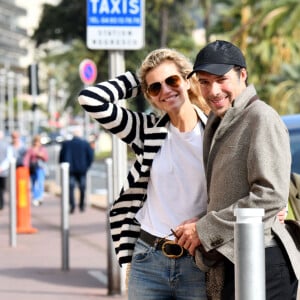 Nicolas Bedos, le président du Jury et sa compagne Pauline Desmonts durant la seconde journée de la 3ème édition du Festival Cinéroman à Nice, le 21 octobre 2021. © Bruno Bebert/Bestimage