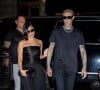 Kourtney Kardashian et son compagnon Travis Barker quittent le "Greenwitch Hotel" pour se rendre au Polo Bar puis voir la pièce "Hadestown" à Broadway. New York. Le 15 octobre 2021. 